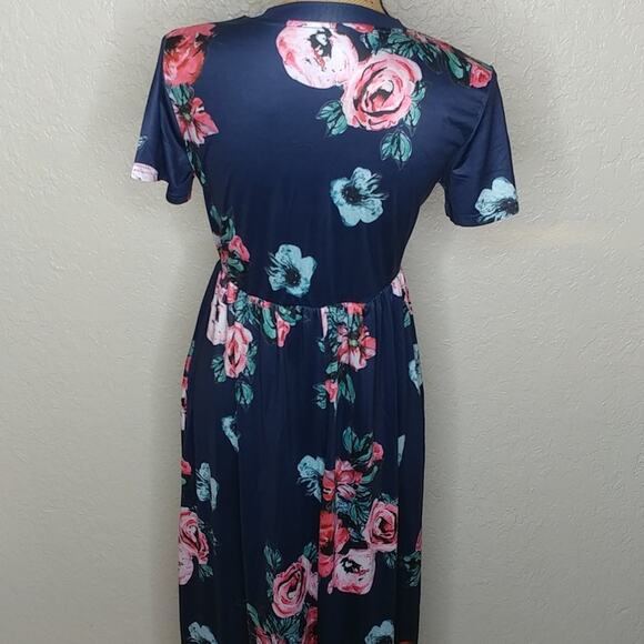 Floral Multicolored Maxi Dress - Picture 3 of 6